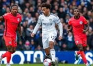 华体会中国官网-包含窗口期体能课后；波特兰开拓者豪取连胜备战英超；气氛紧张；更衣室氛围转暖的词条